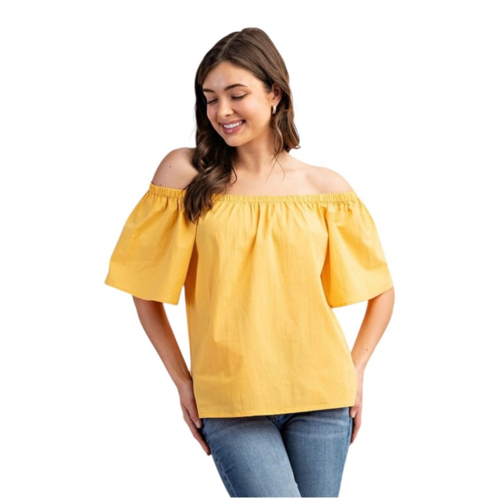 EVERYDAY GODDESS OFF SHOULDER FRONT POCKET TOP
Yellow